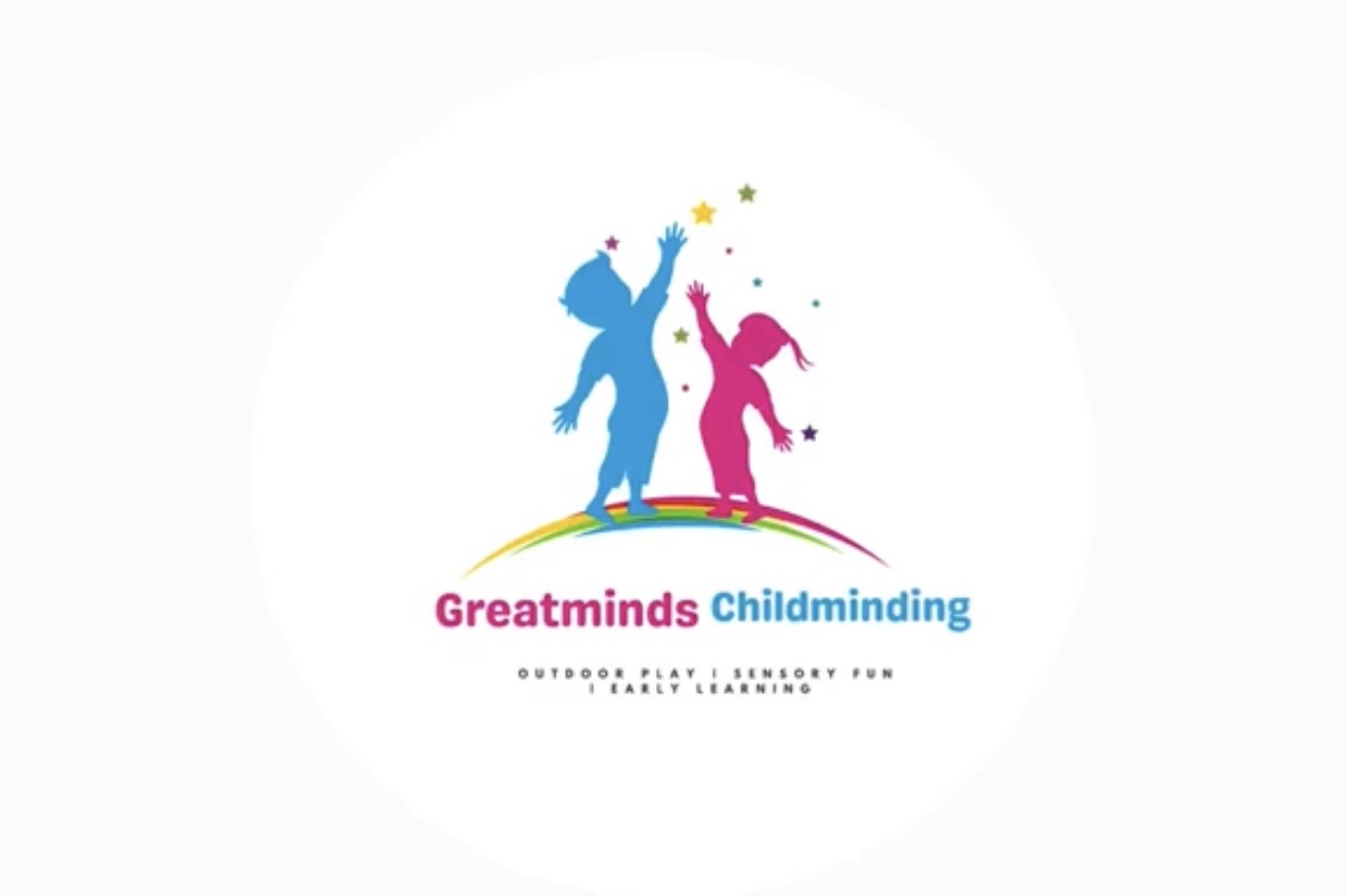 Greatminds Childminding rainbow logo with two children reaching for stars
