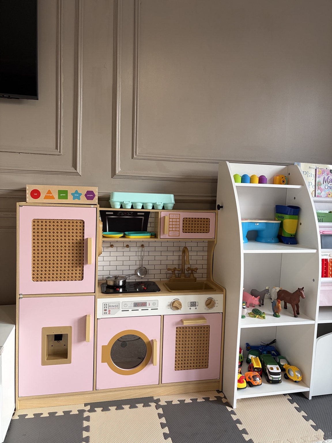 Pink play kitchen close-up